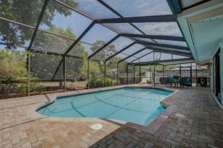 Relaxing 3BR 2Ba Oasis with Heated - Sarasota - 0