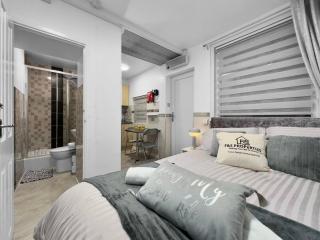 Stylish Studio Suite W Vip Lounge Access-maerdy - 0