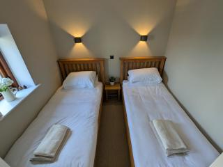 Swallow Barn - Buxton - 3