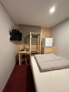 Insadong R Guesthouse - 2