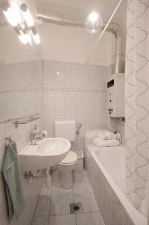 Palace district, Leisurely nest in crowded dwntwn - Budapest - 5