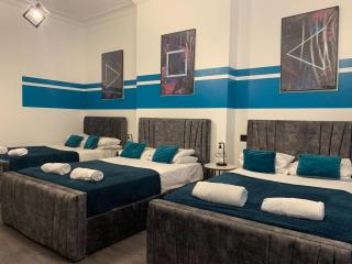 Tudors eSuites Central Two Bedroom Apartments - 7