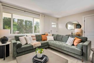 The Holistic Hideaway - 1