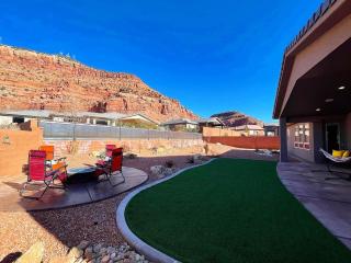 Luxury Kanab Utah Family Home with Amazing Views Pool Gym - 6