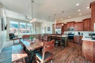 Upscale Family Home in Kanab with Gym Pool Red Rock Views - Kanab - 2