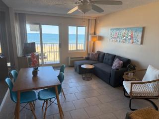 Oceanfront condo, ocean view and indoor pool - Virginia Beach - 0