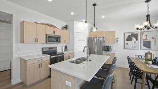 Kanab Stunning New Deluxe Family Condo Sleeps 10 - 3