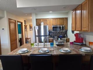 Swan's Woodland Getaway Condo - Reeds Spring - 0