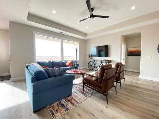 Southern Utah High Desert Family Home with Private Hot Tub - 1