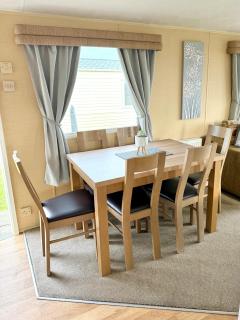 3 Bedroom 8 birth Caravan - Sand Le Mere - Tunstall - 4
