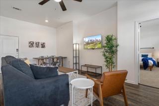 Texas Themed 2BR 2B Apt with Pool Parking and WIFI - 0