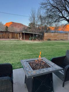 Family Home Walking distance to downtown Kanab Sleeps 9 - Kanab - 6