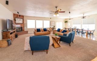 Kanab Family Retreat with Theater & Hot Tub - Kanab - 9