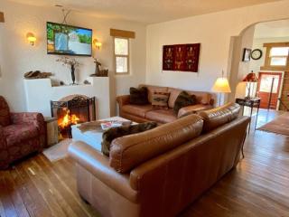 Cozy Historic Family Home in Downtown Kanab Pet Friendly - Kanab - 5