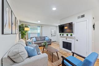 The Cozy Cove l Luxurious 2BD Condo l Amazing Location l Parking l - Dallas - 9