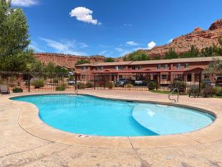 Kanab Family Townhome with Pool and Hot Tub - Kanab - 9