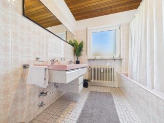 Klassen Apartment! Traumhafte Ferienwohnung in Aulendorf mit Alpenblick, Entspannung und Komfort - Aulendorf - 5