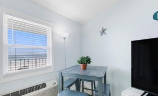 Emerald Skye 16 Blue & White Gulfside Retreat - Orange Beach - 3