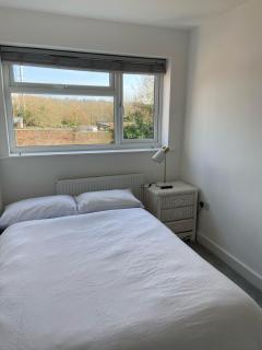 M1 North Service House - Stone Grove - 1