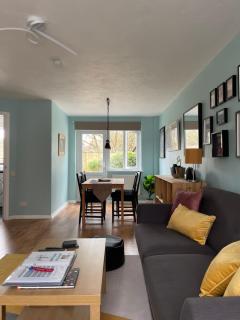 Delightful 2 bedroom house in Bath with private parking garden WiFi & easy access to city centre - Bath - 7
