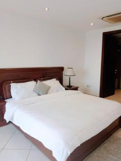 Cozy Three Bedroom Apartment at Villaggio - 4