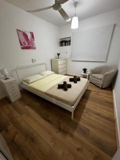 Theodoros Apt. 408 - 8