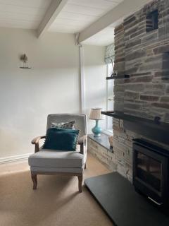 Beautiful family home, sea views, large garden - 4