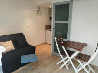 Charmant studio indépendant à 2 pas de la plage - 0