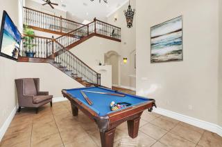 Luxury 6 Bedroom House in Reunion Resort - 5