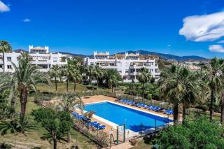 Ultimate Rentals - 2BR Apt 5 min Van Het Strand - Selwo Hills 2 - 0