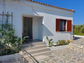 Stavros Oak Tree House - 3