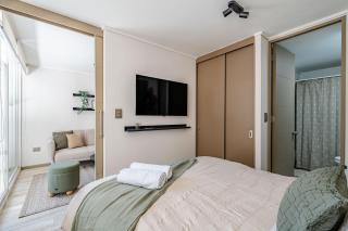 Bright Santiago Apartment Near Attractions - 3