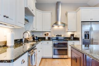 412A The Inlet House Spacious 4 BR Townhouse Walking Distance to the Beach - 4