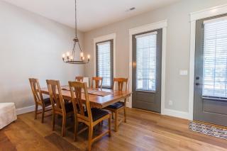 408B The Lynnhaven House Spacious 4 BR Townhouse Walking Distance to the Beach and Boardwalk - 7