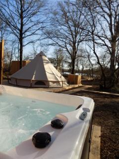 Tente vue lac avec spa 2 - 1