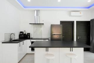 Spacious Villa Laurette 2br Private Pool - Ban Thung - 2