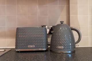 City Centre Apartment Near Nightlife Sleeps 8 - Liverpool - 2