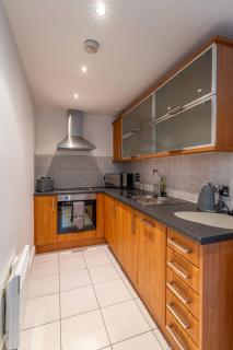 City Centre Apartment Near Nightlife Sleeps 8 - Liverpool - 3