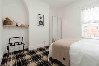 Beatles Penny Lane Sefton Park Free Parking - Liverpool - 1