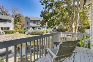 Hilton Head Island Condo with Deck Less Than 1 Mi to Beaches - Hilton Head Island - 8
