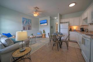 2 Coasta Bahia Condos Mins to the Beach , Pool & Golf Cart Zone - Port Aransas - 5