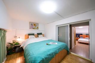 Shanghai Hills & Wanye Prime Spacious Loft with Multi Rooms near Metro Line 13 and The Bund - 7
