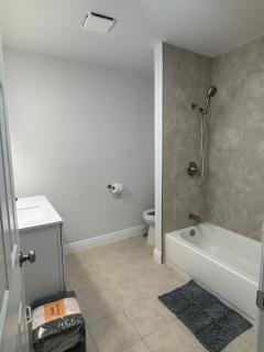 Nottingham House near Southeastern University - 5