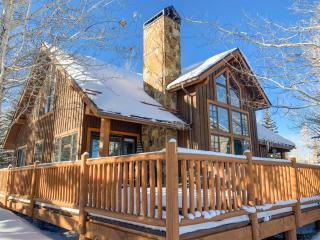 Luxurious Cordillera Estate 5 BR, Private Hot Tub - 4