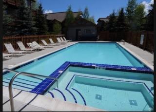 Edwards Mountain Chic On River Pool and Hot Tubs - 1