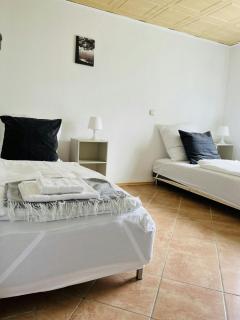 Praktisches 3-Zimmer Budget-Apartment mit 4 Einzelbetten in Hamburg-Harburg - 6