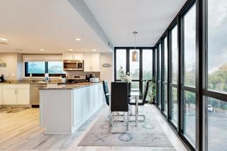 Sea Mark Tower 406 - 4