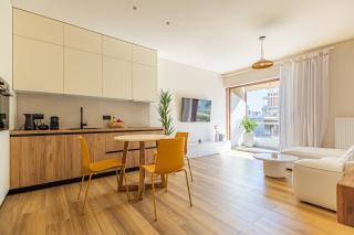 Mandarin Luxury One Bedroom Apartment - Vari - 9