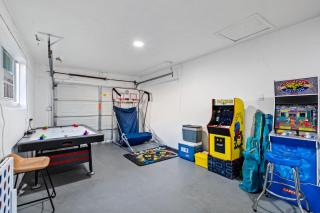 4BR with Private Pool and Game Room - Prime Location - Fort Lauderdale - 1