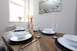 Cwmdare House - Home near Cardiff City Centre with parking - 7